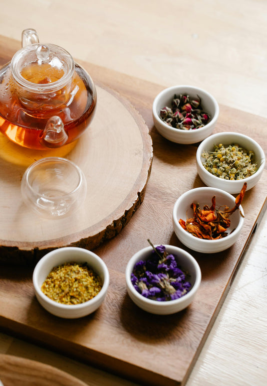 5 bienfaits étonnants de la moxibustion (et comment en profiter chez soi).